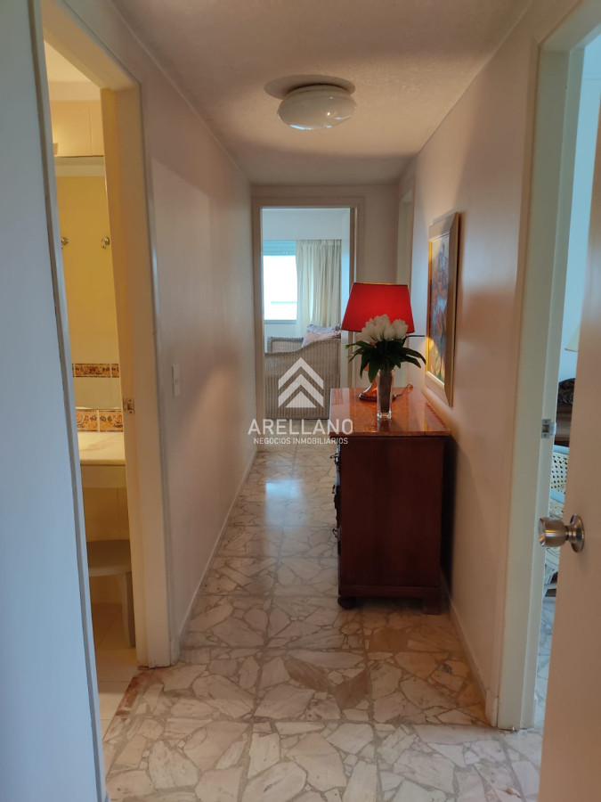 Apartamento ID.1158 - Venta Apartamento 3 Dormitorios, Playa Mansa, Punta del Este