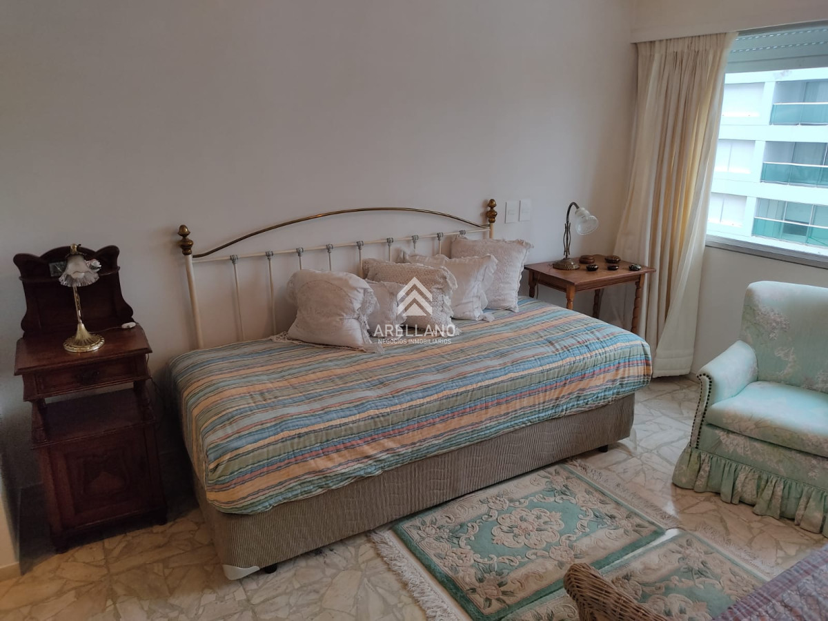 Apartamento ID.1158 - Venta Apartamento 3 Dormitorios, Playa Mansa, Punta del Este