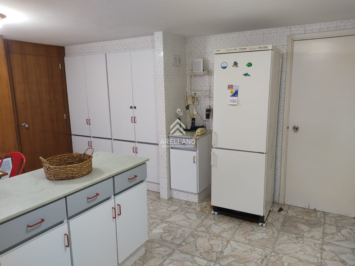 Apartamento ID.1158 - Venta Apartamento 3 Dormitorios, Playa Mansa, Punta del Este