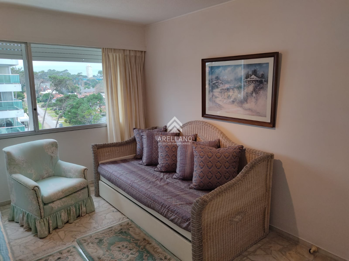 Apartamento ID.1158 - Venta Apartamento 3 Dormitorios, Playa Mansa, Punta del Este