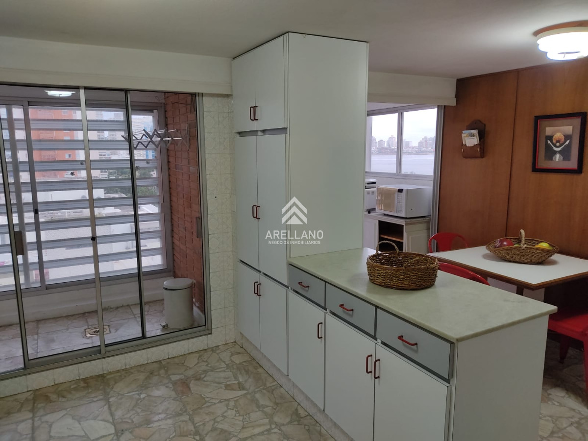 Apartamento ID.1158 - Venta Apartamento 3 Dormitorios, Playa Mansa, Punta del Este
