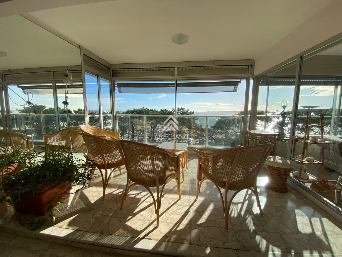 Apartamento ID.1158 - Venta Apartamento 3 Dormitorios, Playa Mansa, Punta del Este