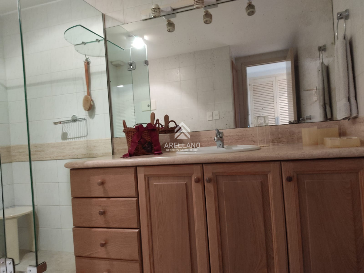 Apartamento ID.1158 - Venta Apartamento 3 Dormitorios, Playa Mansa, Punta del Este