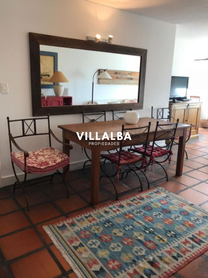 Apartamento ID.735 - Venta Apartamento 3 Dormitorios, Peninsula, Punta del Este