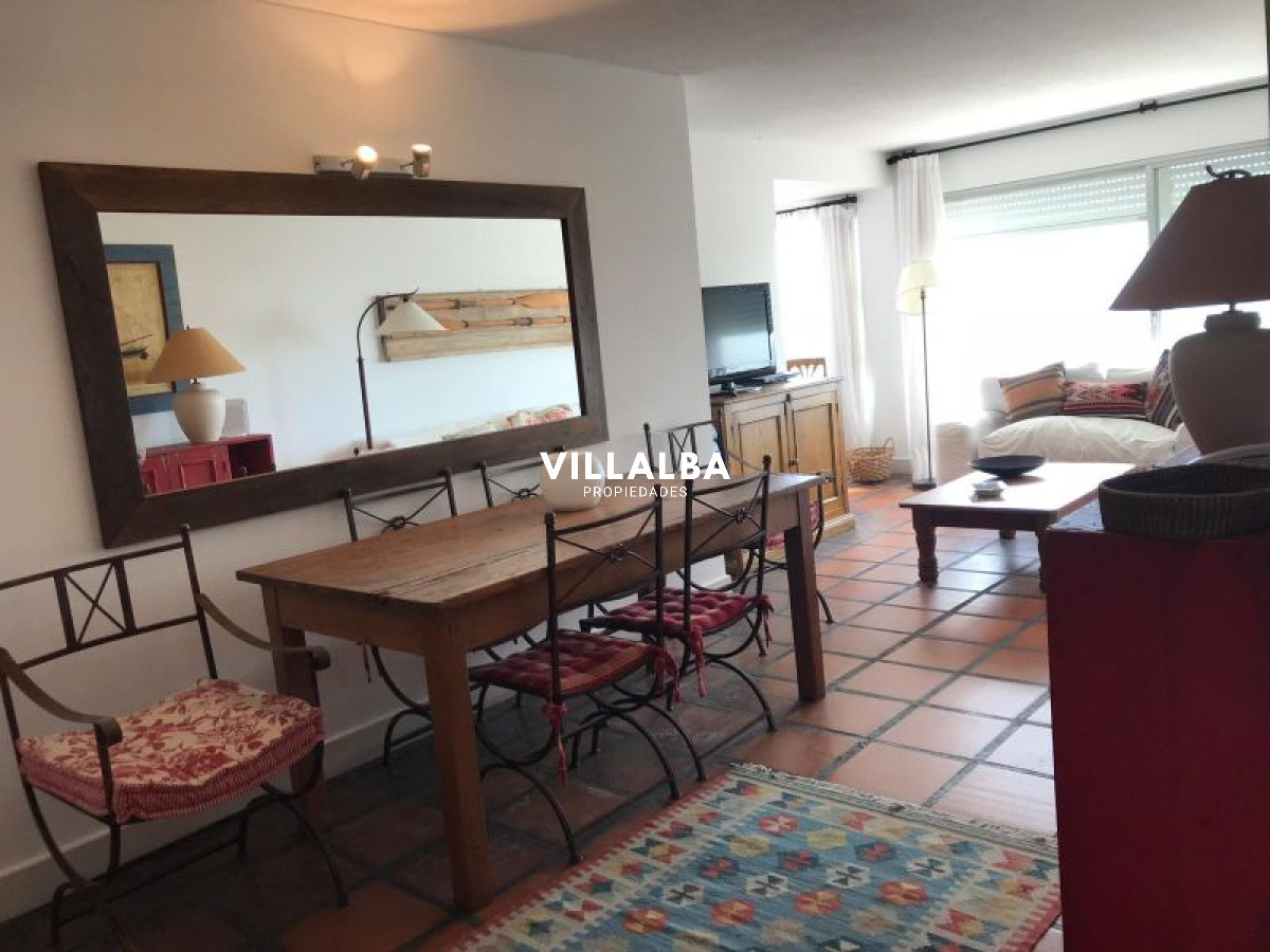 Apartamento ID.735 - Venta Apartamento 3 Dormitorios, Peninsula, Punta del Este