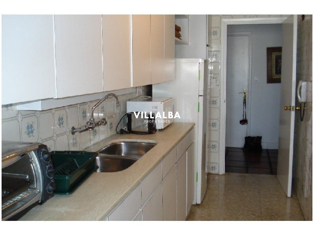 Apartamento ID.735 - Venta Apartamento 3 Dormitorios, Peninsula, Punta del Este