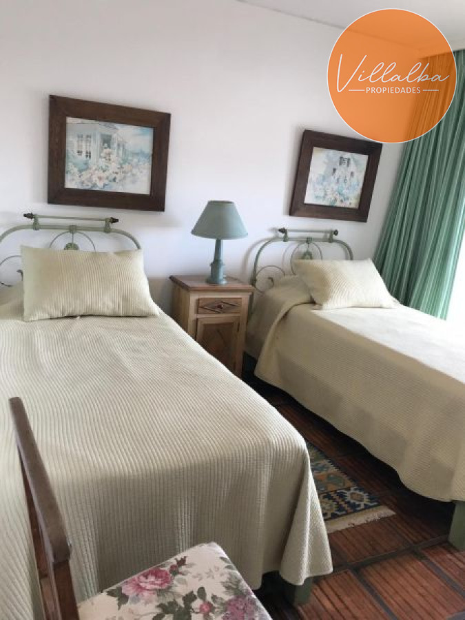 Apartamento ID.735 - Venta Apartamento 3 Dormitorios, Peninsula, Punta del Este