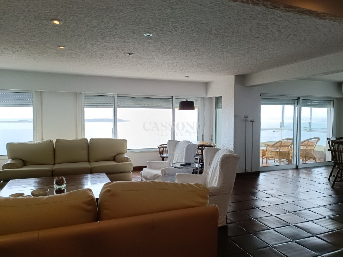 Apartamento ID.638 - Venta Apartamento 3 Dormitorios y Dependencia, Playa Mansa, Punta del Este