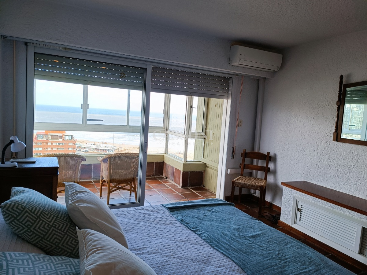 Apartamento ID.638 - Venta Apartamento 3 Dormitorios y Dependencia, Playa Mansa, Punta del Este
