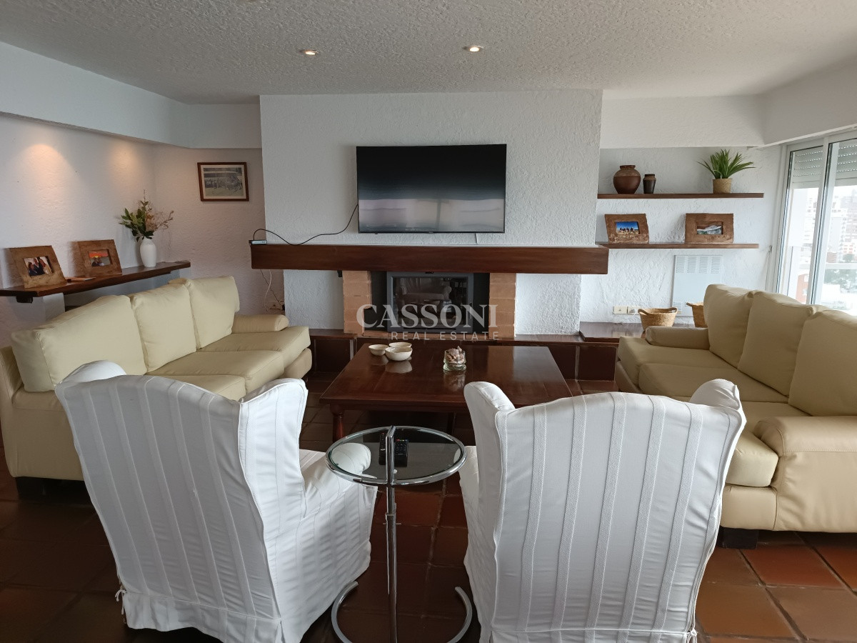 Apartamento ID.638 - Venta Apartamento 3 Dormitorios y Dependencia, Playa Mansa, Punta del Este