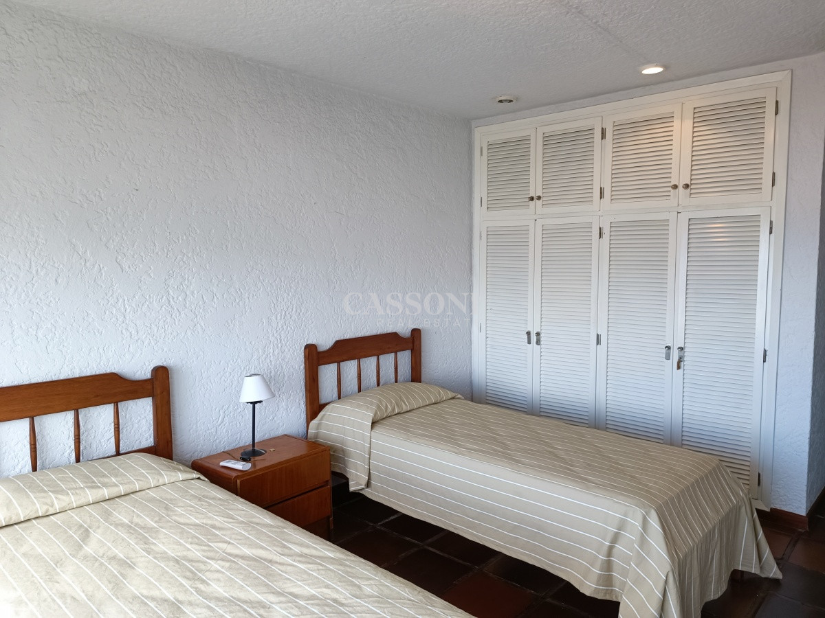 Apartamento ID.638 - Venta Apartamento 3 Dormitorios y Dependencia, Playa Mansa, Punta del Este