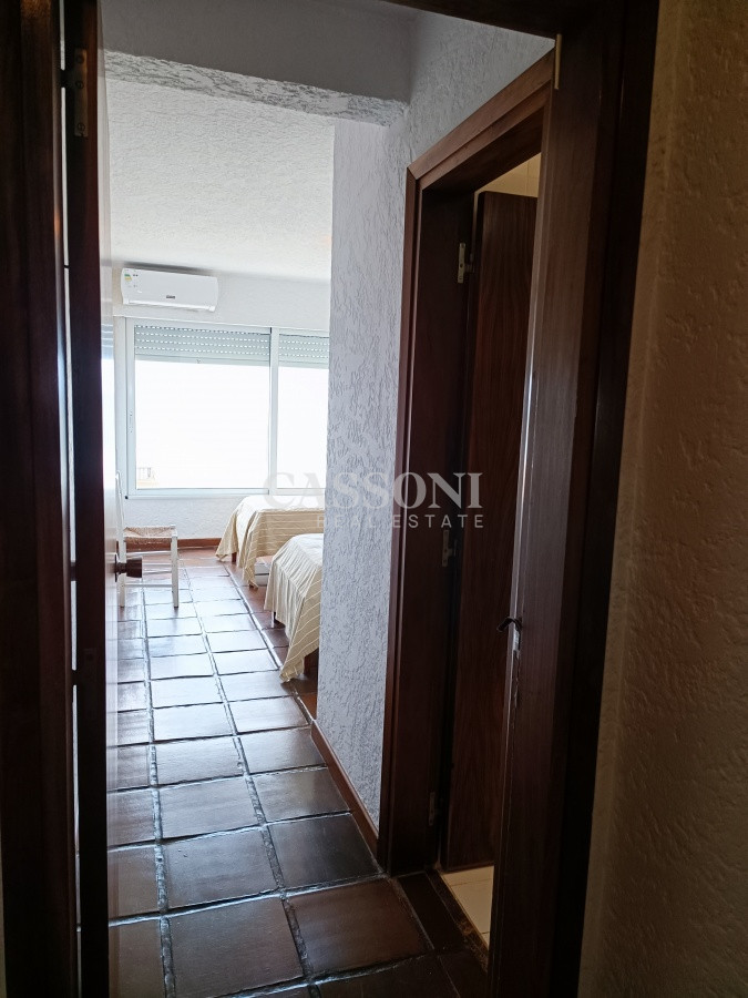 Apartamento ID.638 - Venta Apartamento 3 Dormitorios y Dependencia, Playa Mansa, Punta del Este