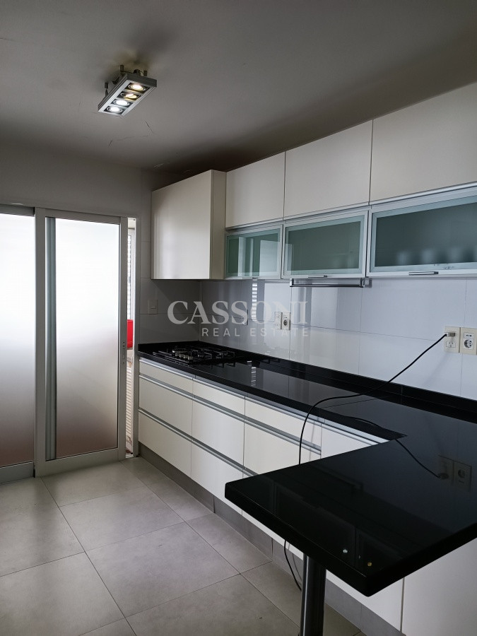 Apartamento ID.638 - Venta Apartamento 3 Dormitorios y Dependencia, Playa Mansa, Punta del Este