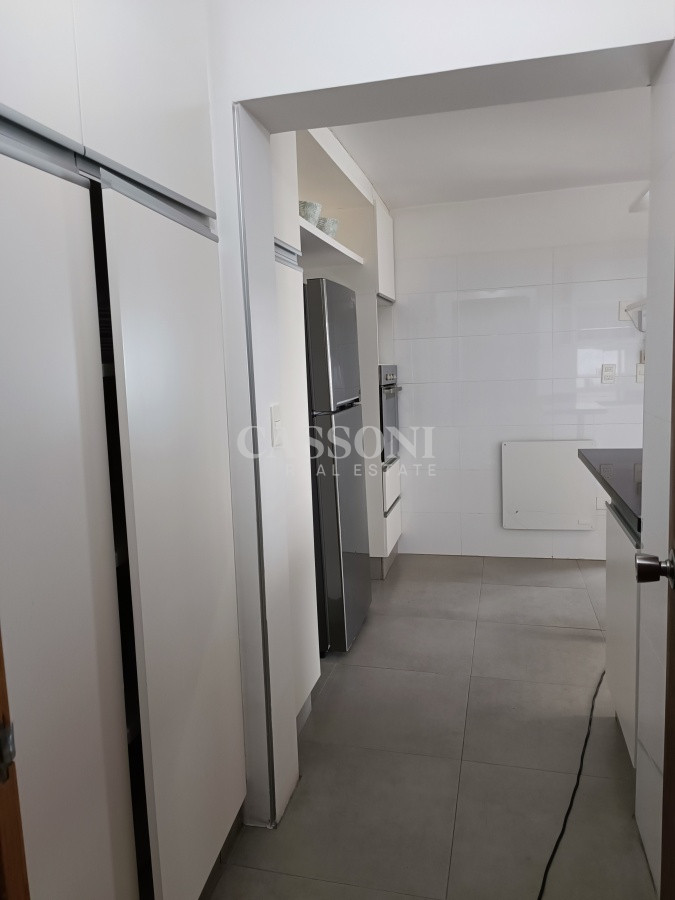 Apartamento ID.638 - Venta Apartamento 3 Dormitorios y Dependencia, Playa Mansa, Punta del Este