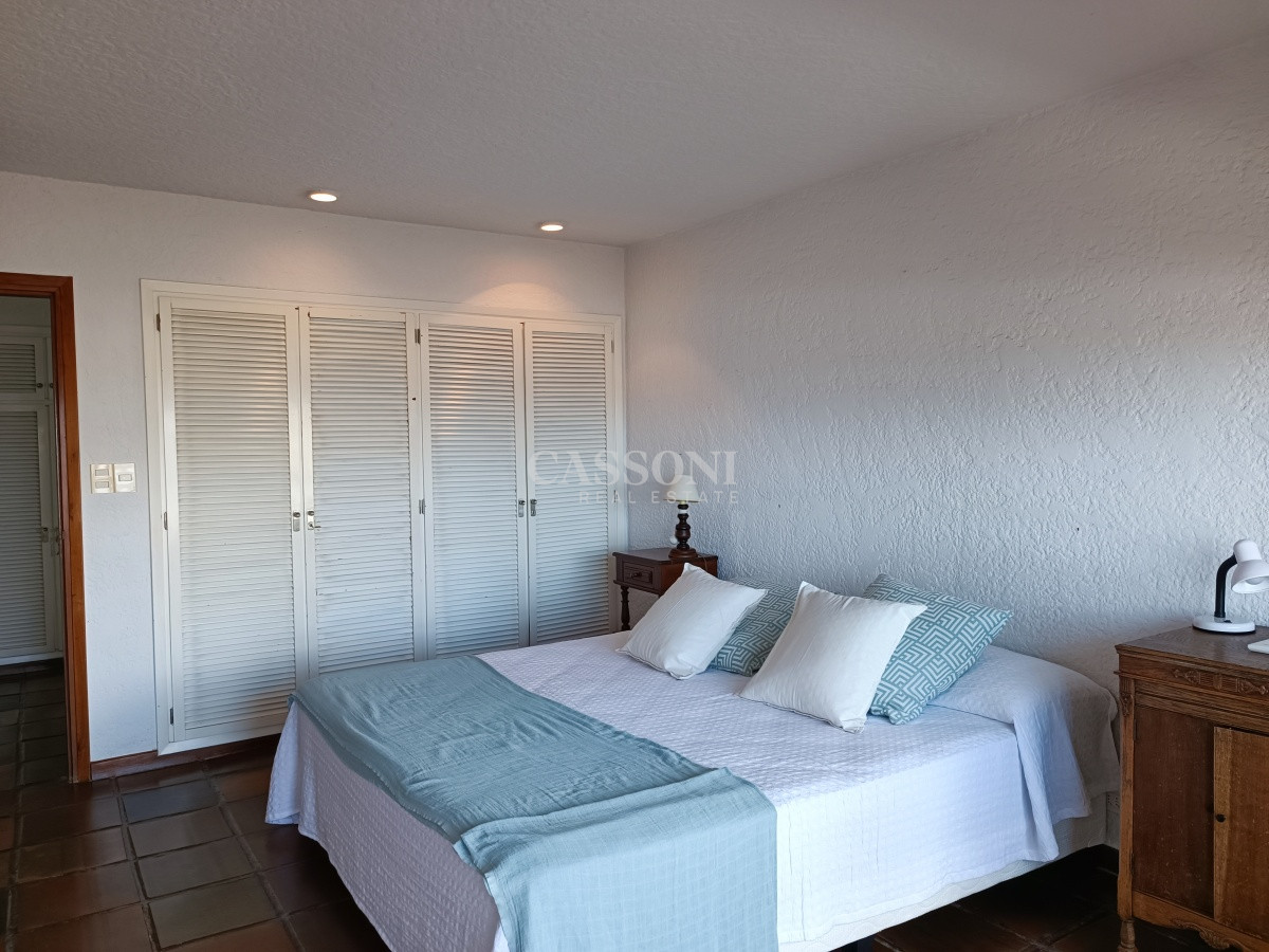 Apartamento ID.638 - Venta Apartamento 3 Dormitorios y Dependencia, Playa Mansa, Punta del Este