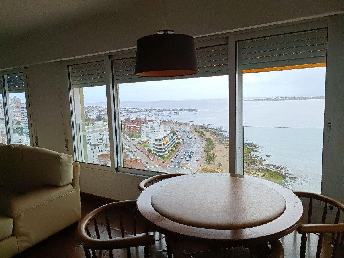 Apartamento ID.638 - Venta Apartamento 3 Dormitorios y Dependencia, Playa Mansa, Punta del Este