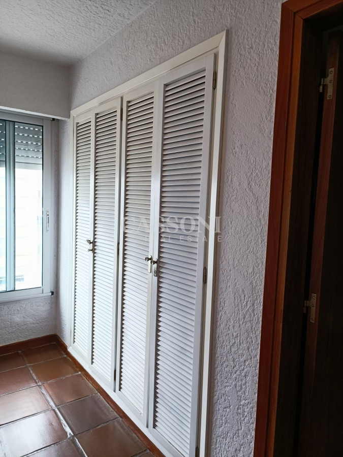 Apartamento ID.638 - Venta Apartamento 3 Dormitorios y Dependencia, Playa Mansa, Punta del Este