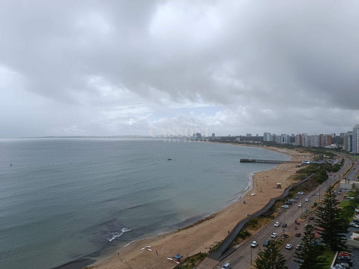 Apartamento ID.638 - Venta Apartamento 3 Dormitorios y Dependencia, Playa Mansa, Punta del Este