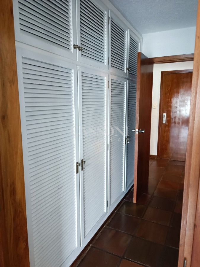 Apartamento ID.638 - Venta Apartamento 3 Dormitorios y Dependencia, Playa Mansa, Punta del Este