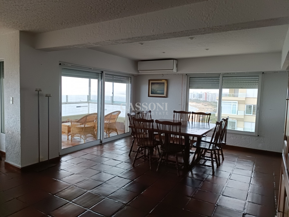 Apartamento ID.638 - Venta Apartamento 3 Dormitorios y Dependencia, Playa Mansa, Punta del Este