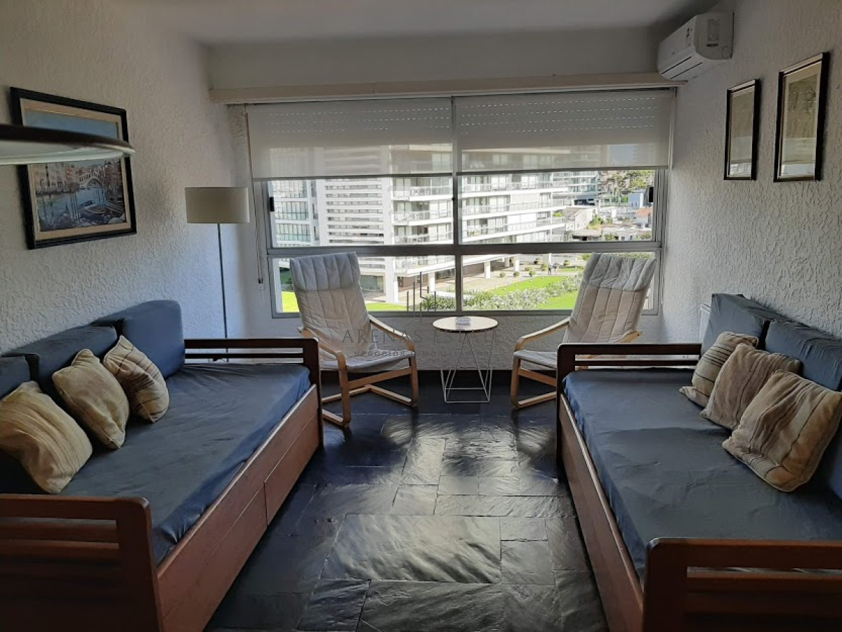 Apartamento ID.909 - Venta Apartamento 1 Dormitorio, Playa Brava, Punta del Este
