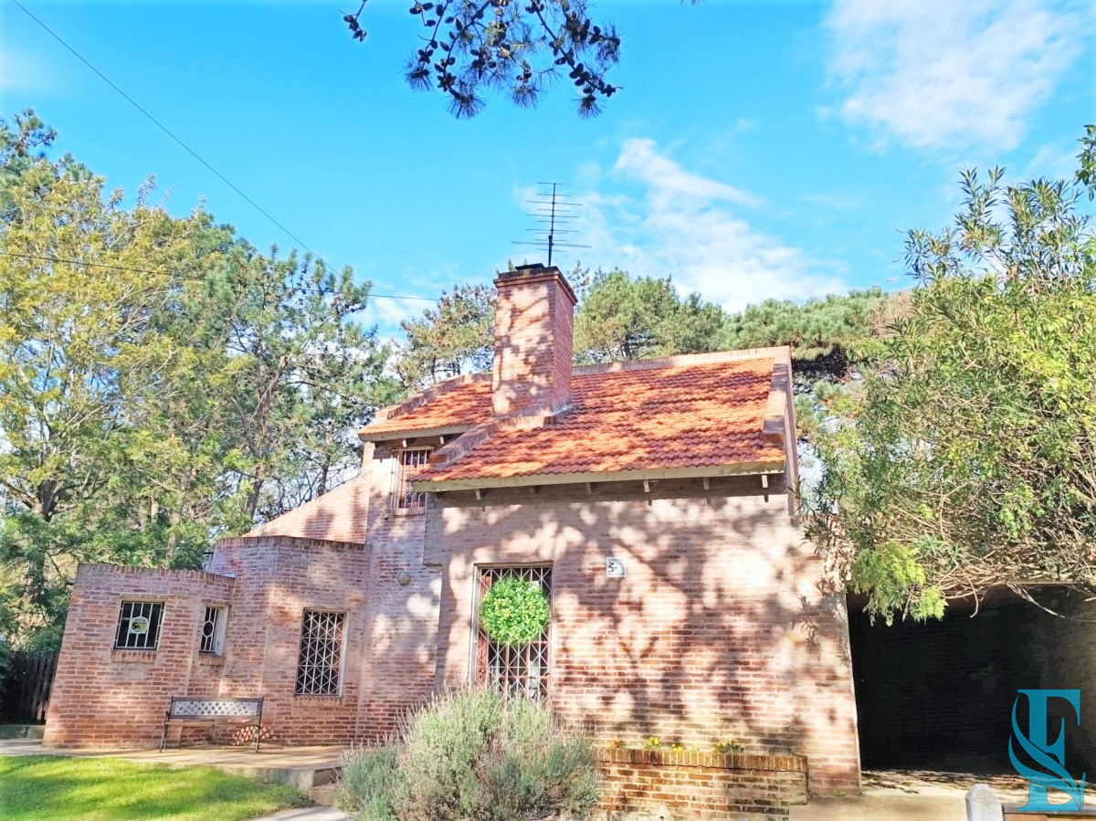 Casa ID.132 - Venta Casa 5 Dormitorios, Pinares, Punta del Este