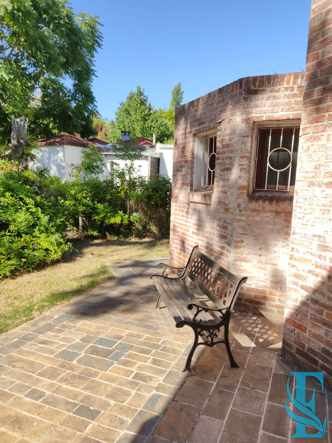 Casa ID.132 - Venta Casa 5 Dormitorios, Pinares, Punta del Este