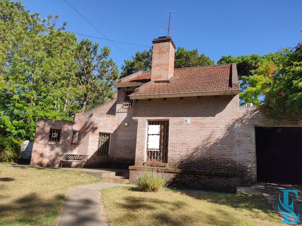 Casa ID.132 - Venta Casa 5 Dormitorios, Pinares, Punta del Este