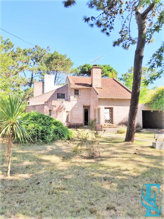 Casa ID.132 - Venta Casa 5 Dormitorios, Pinares, Punta del Este