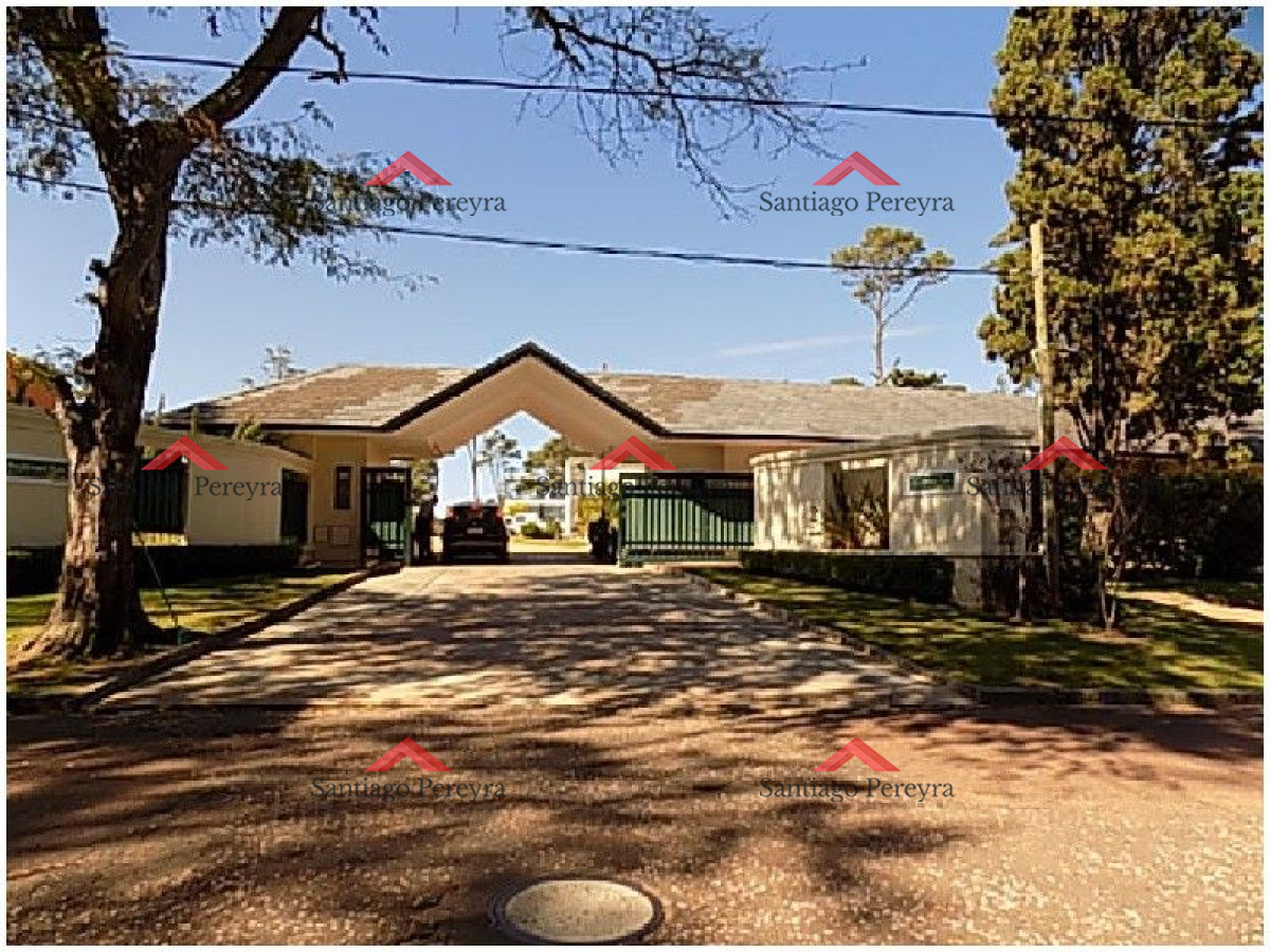 Casa ID.8962 - Casa en venta 3 dormitorios en barrio privado Punta Del Este Excelente ubicación