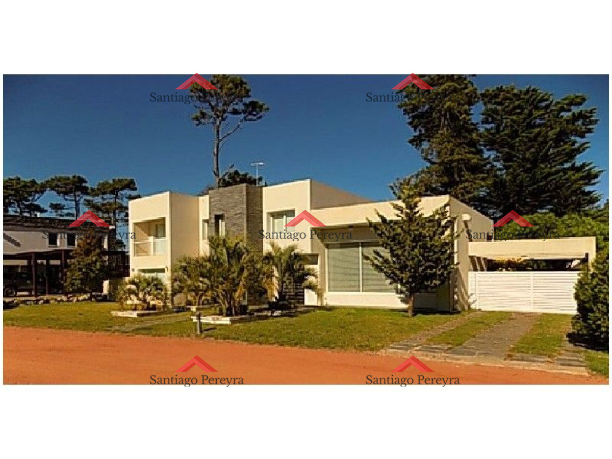 Casa ID.8962 - Casa en venta 3 dormitorios en barrio privado Punta Del Este Excelente ubicación