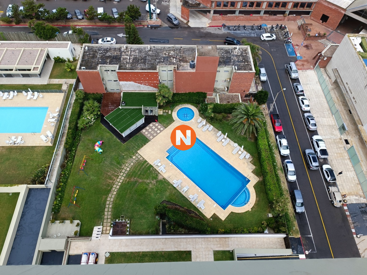 Apartamento Ref.217282 - Venta Apartamento 3 Dormitorios y Dependencia, Playa Mansa, Punta del Este