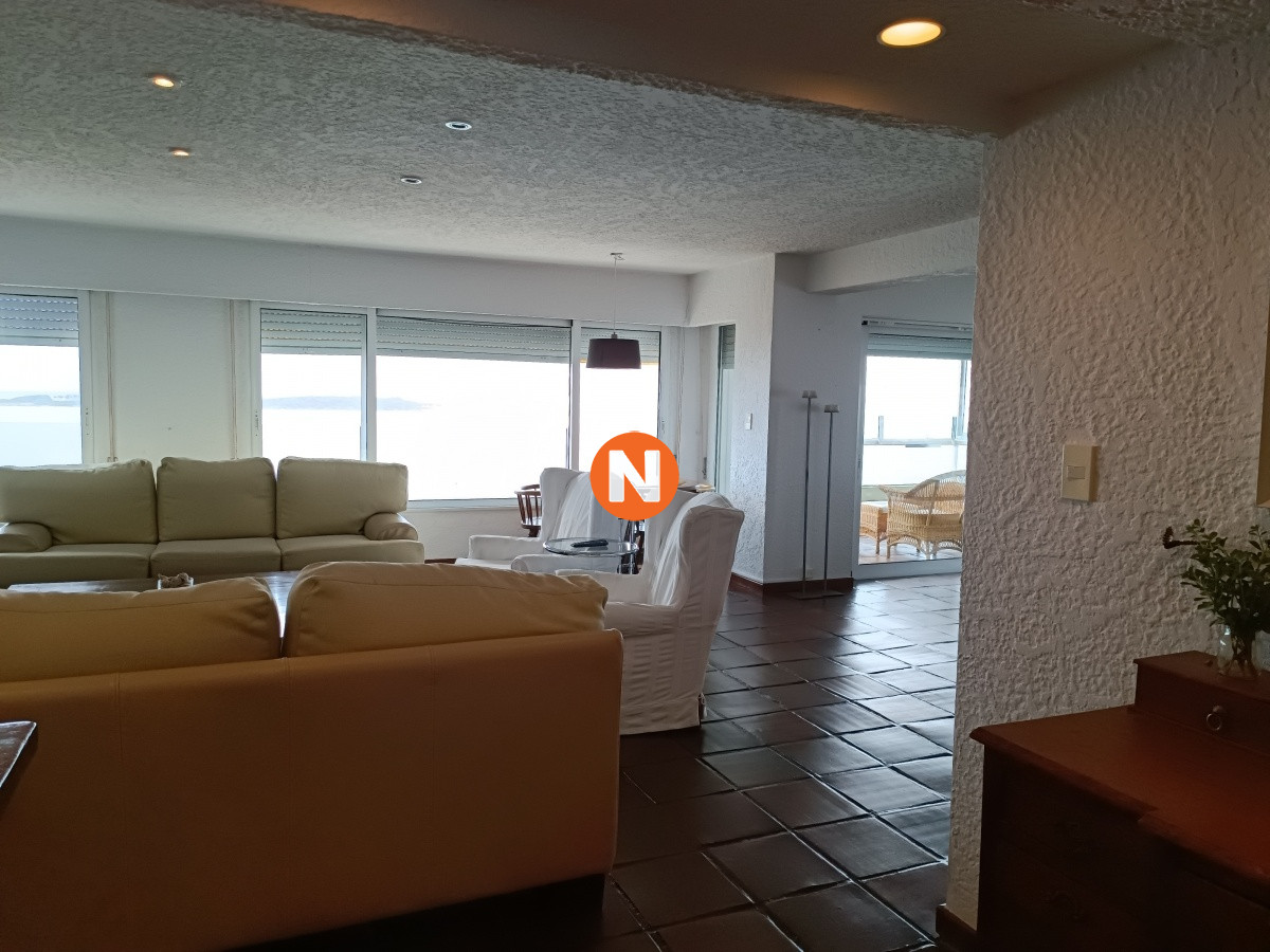 Apartamento Ref.217282 - Venta Apartamento 3 Dormitorios y Dependencia, Playa Mansa, Punta del Este