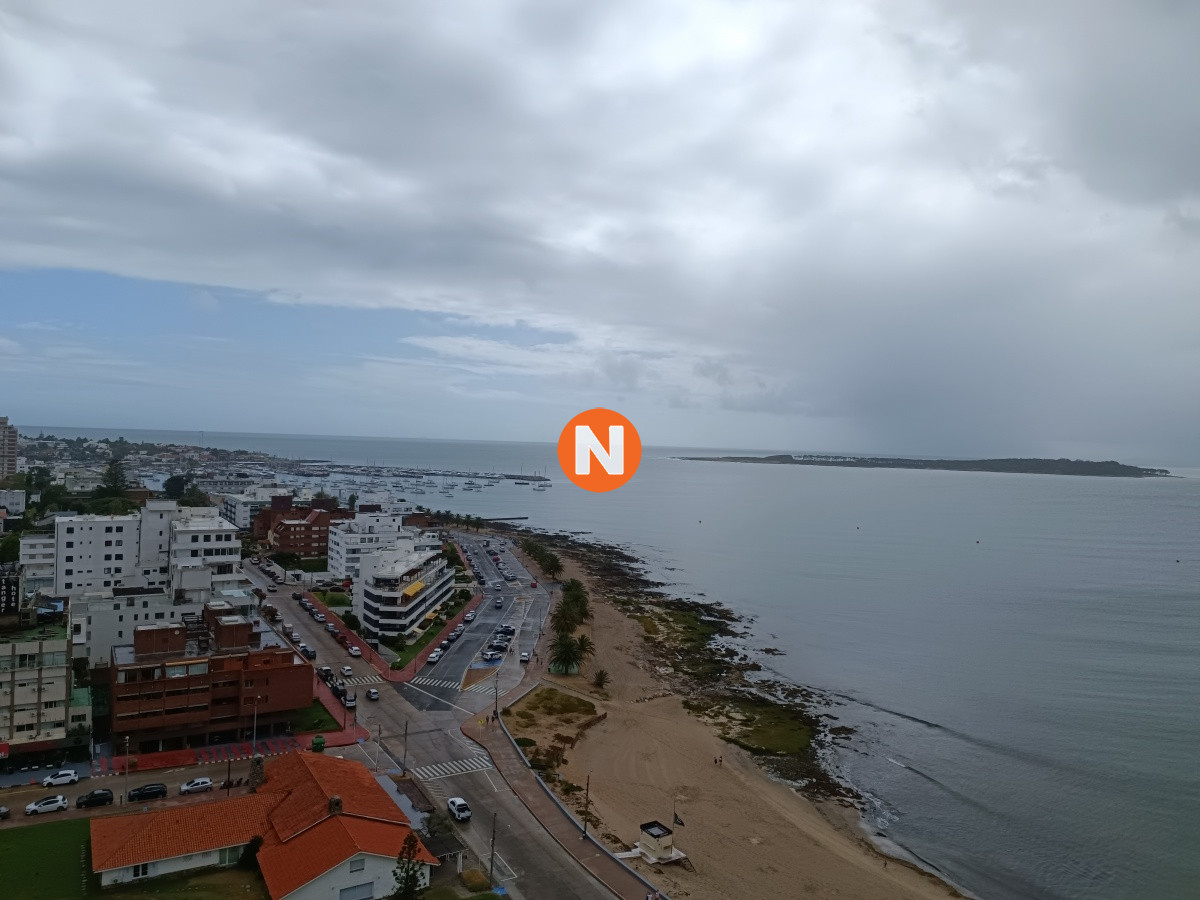 Apartamento Ref.217282 - Venta Apartamento 3 Dormitorios y Dependencia, Playa Mansa, Punta del Este