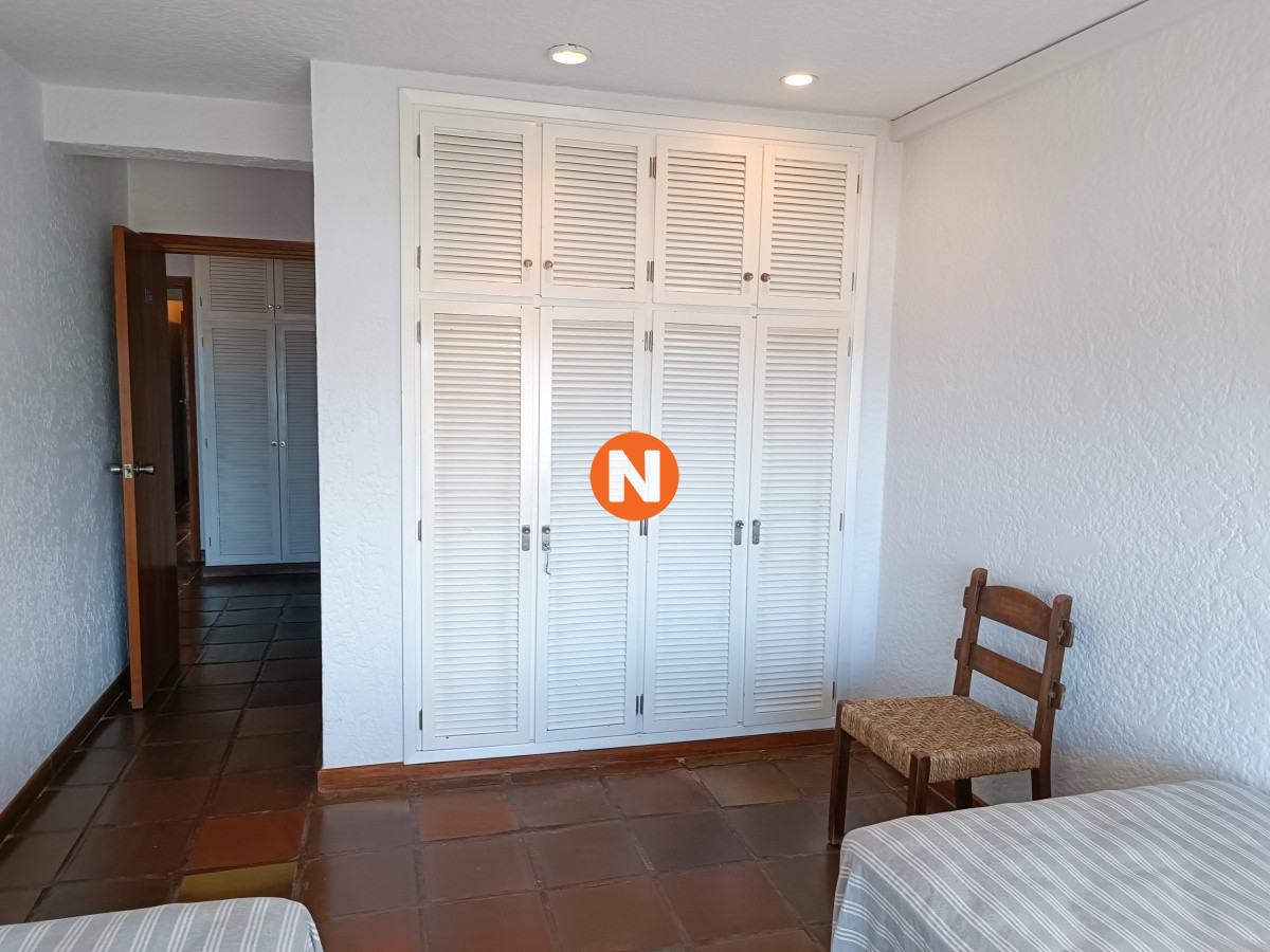 Apartamento Ref.217282 - Venta Apartamento 3 Dormitorios y Dependencia, Playa Mansa, Punta del Este