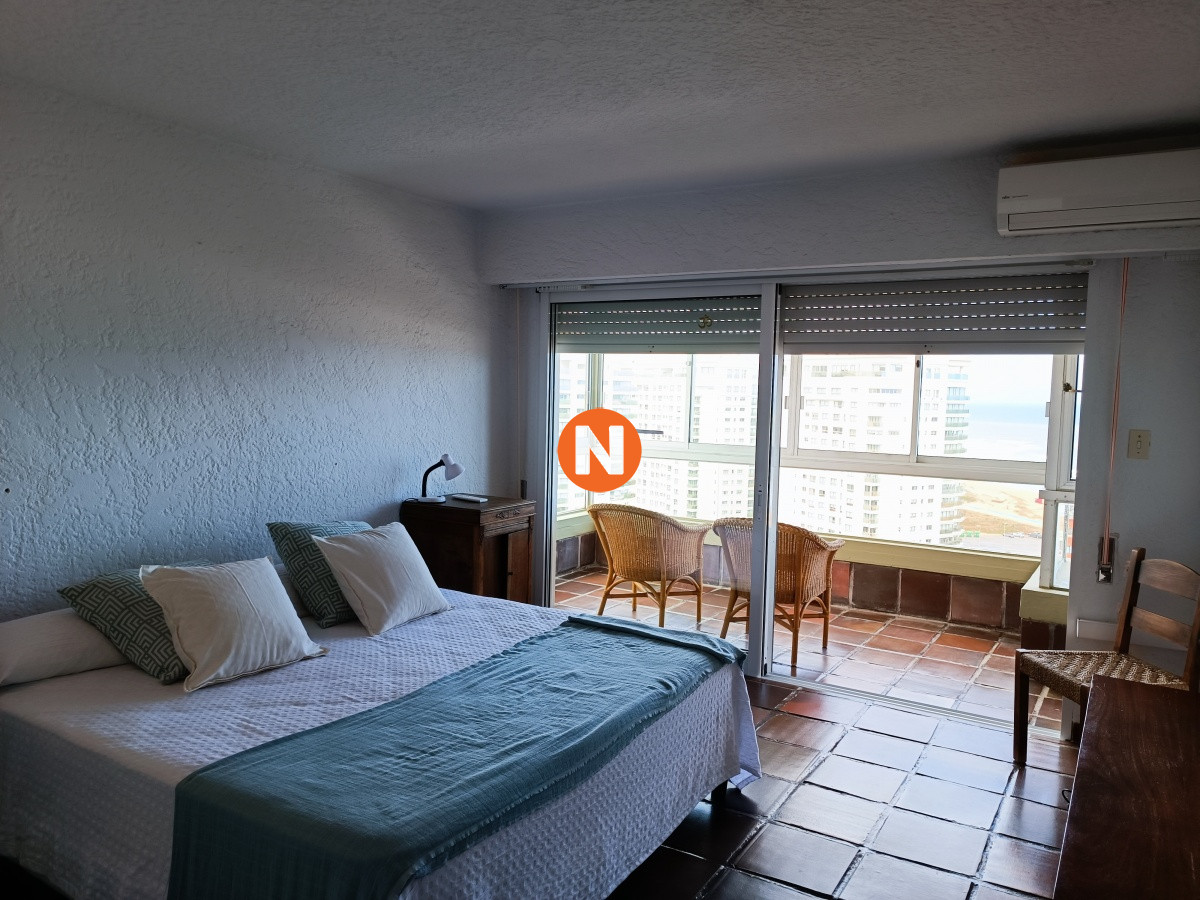 Apartamento Ref.217282 - Venta Apartamento 3 Dormitorios y Dependencia, Playa Mansa, Punta del Este