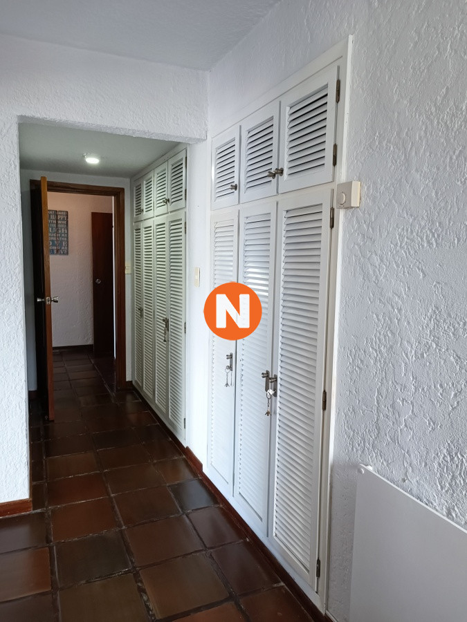 Apartamento Ref.217282 - Venta Apartamento 3 Dormitorios y Dependencia, Playa Mansa, Punta del Este