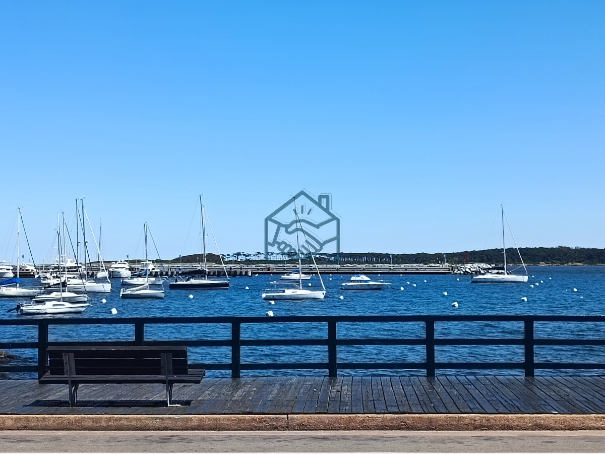 Apartamento ID.881/Apartamento-3-Dormitorios,-Península,-Punta-del-Este!-frente-al-Puerto - Apartamento 3 Dormitorios, Península, Punta del Este! frente al Puerto