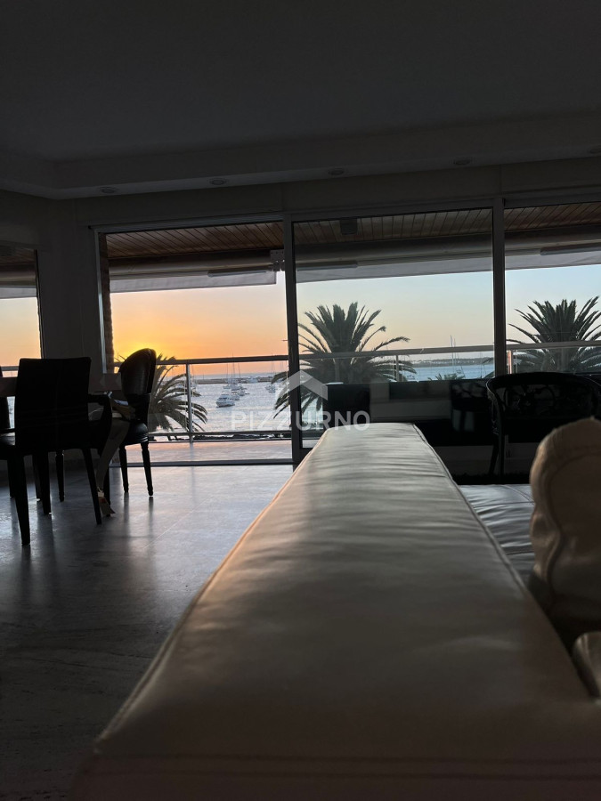 Apartamento Ref.318 - Venta Apartamento 3 Dormitorios, Peninsula, Punta del Este
