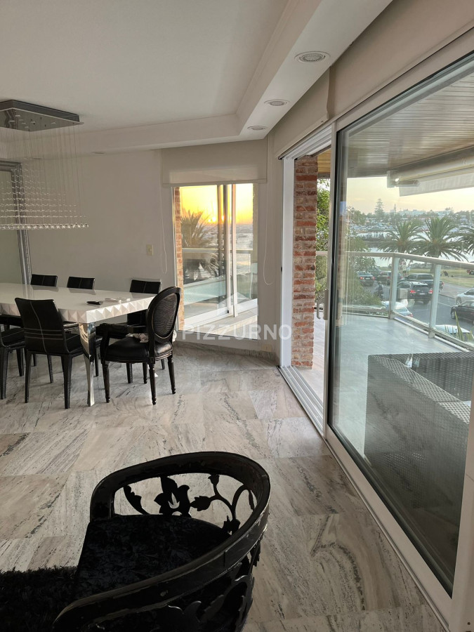 Apartamento Ref.318 - Venta Apartamento 3 Dormitorios, Peninsula, Punta del Este