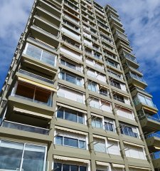 Venta Apartamento 3 Dormitorios y Dependencia, Playa Mansa, Punta del Este