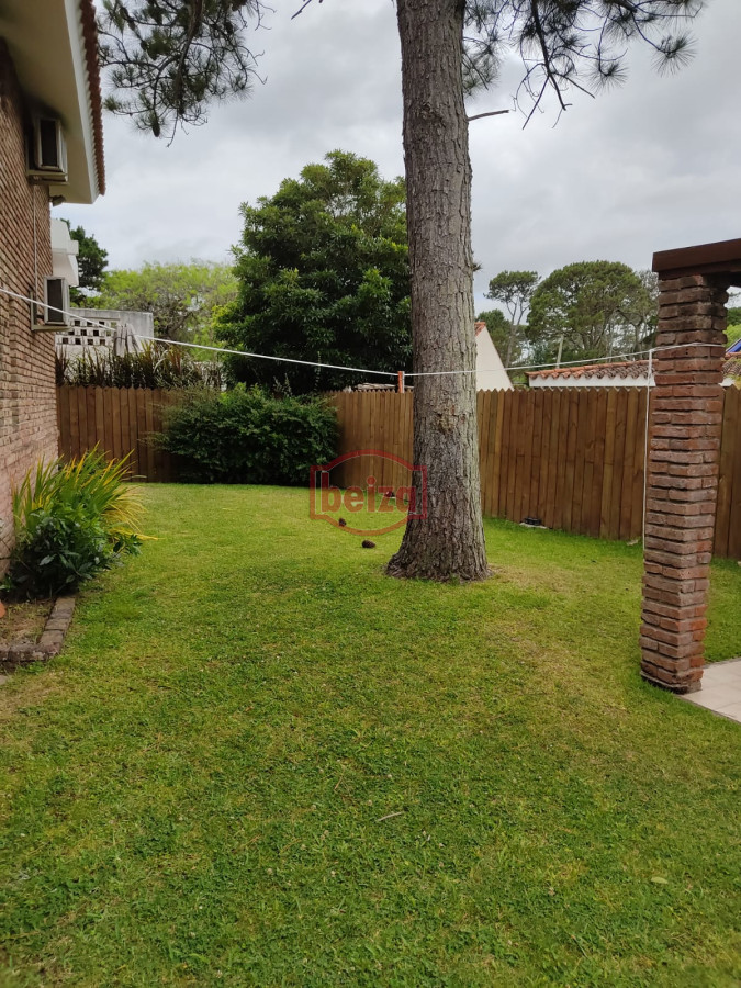 Casa ID.164532 - Venta Casa 4 Dormitorios, Playa Mansa, Punta del Este