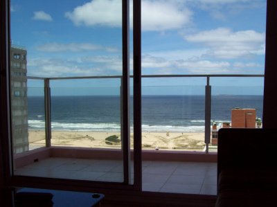 Alquiler temporario Apartamento 1 dormitorio y medio, Playa Brava, Punta del Este