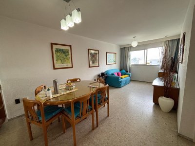Apartamento 2 dorm y 2 baños. Peninsula a pasos de todo.