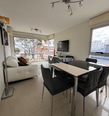 Apartamento de 2 dormitorios Península, Puerto, Parrillero!