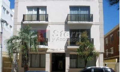Venta apartamento 1 Dorm. Calle 20. a pasos de todo.