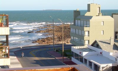 Venta Apartamento 2 Dormitorios, Peninsula, Punta del Este
