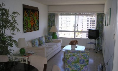 Venta Apartamento 3 Dormitorios, Peninsula, Punta del Este