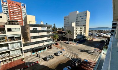 1 dormitorio con terraza y garage a pasos del Puerto!