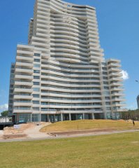 Venta Apartamento 3 Dormitorios, Playa Brava, Punta del Este